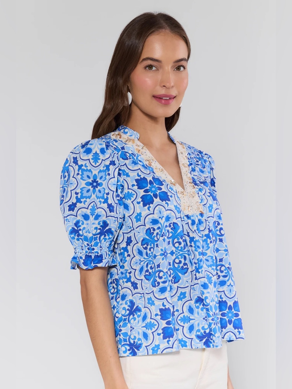 Avara Delise Blue Embellished V-Neck Puff Sleeve Blouse Top Greecian NWT XS - Picture 3 of 10